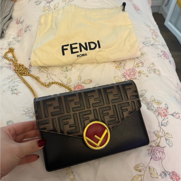 Fendi Wallet on chain classic - Picture 9 of 9